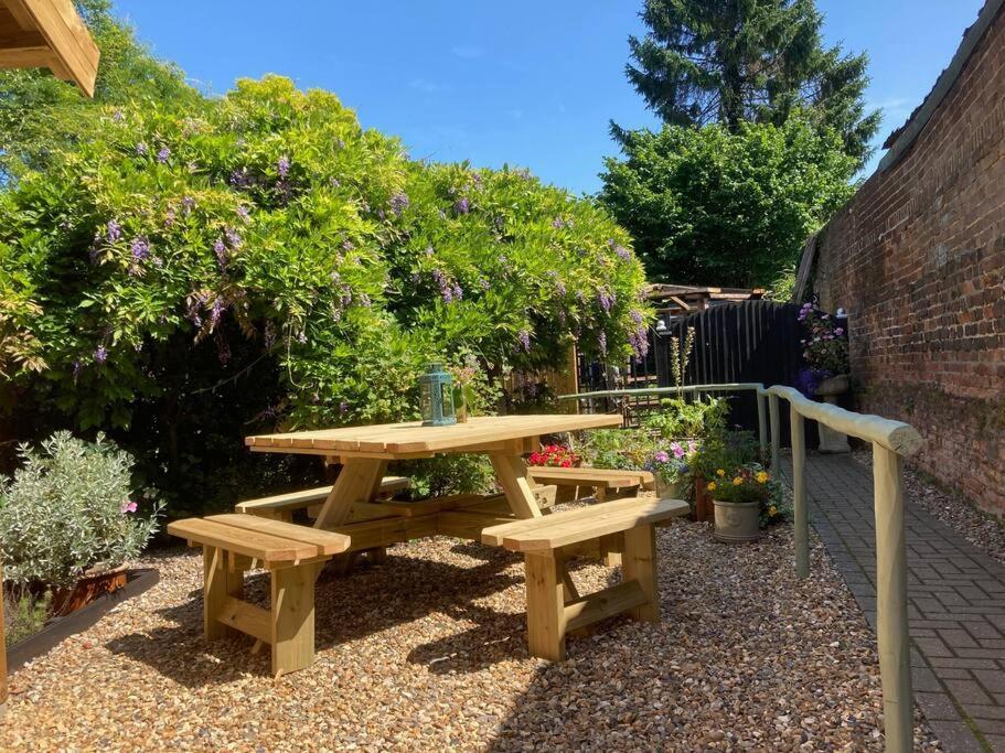 Beautiful 500 Year Old Listed Kentish Cottage Wingham Exteriér fotografie